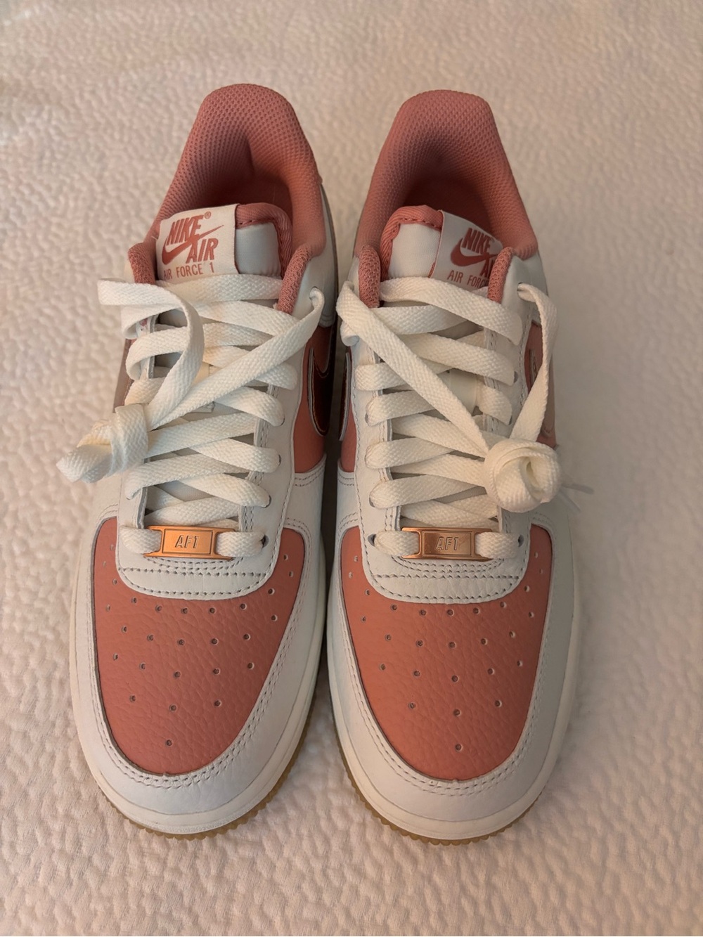 Nike Women’s Air Force 1 - White & Dusty Pink
